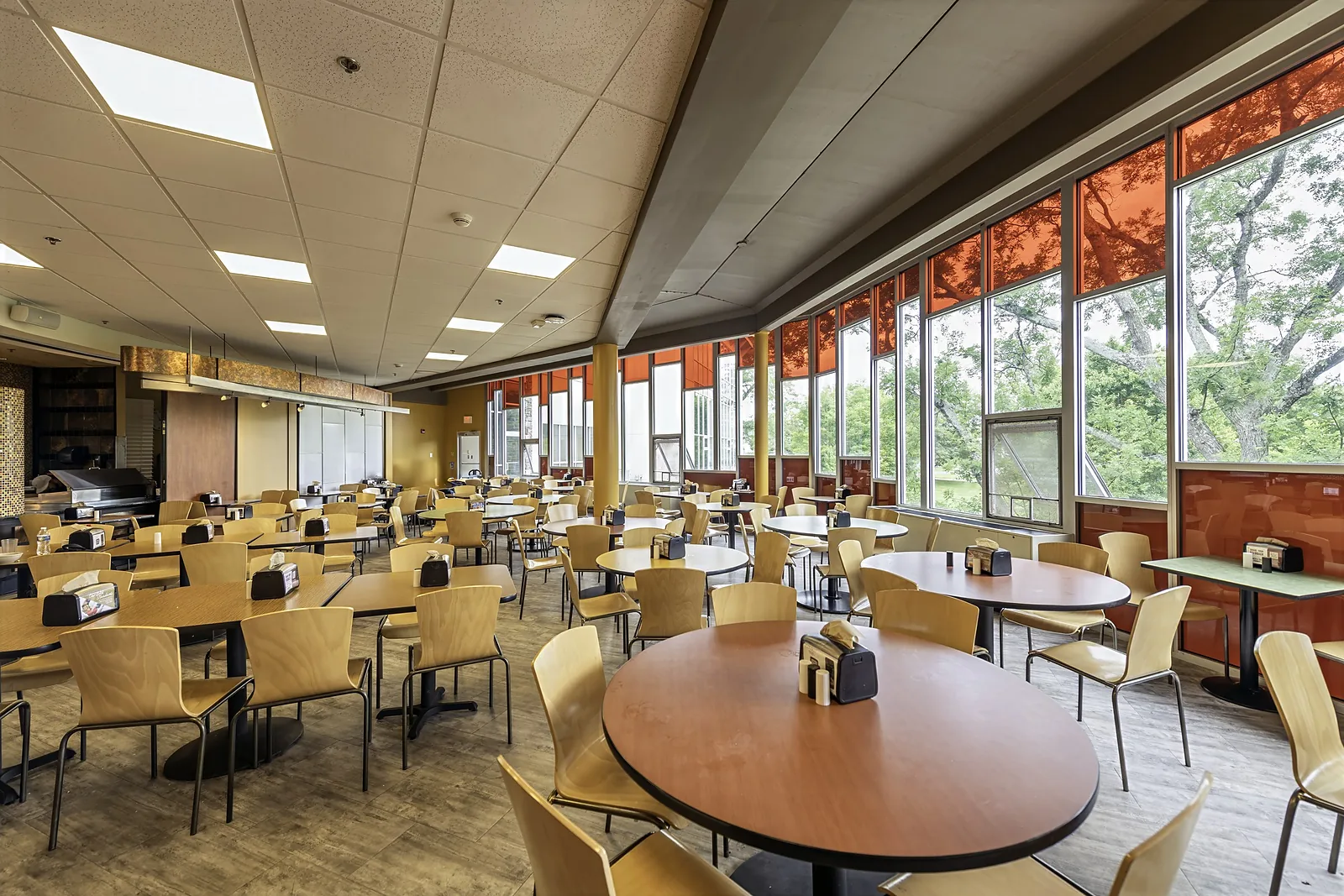 Red Alcove at Ursinus College — frame 1 of 3